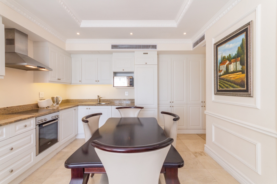 2 Bedroom Property for Sale in Sea Point Western Cape